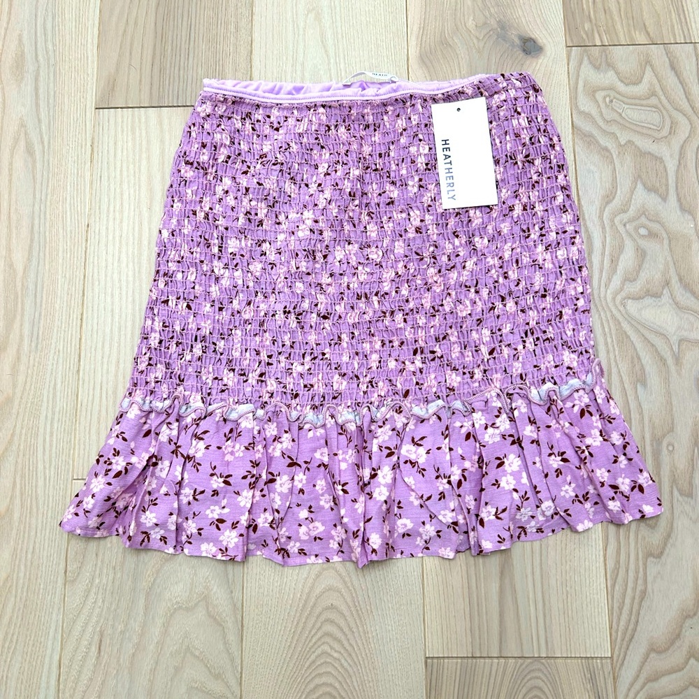 Heatherly Skirt Size Small Purple Stretchy Floral Ruffle NWT